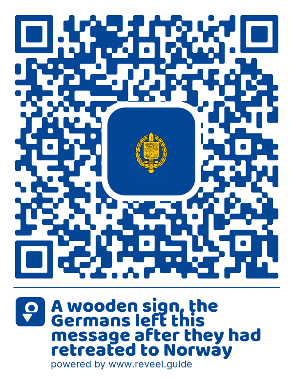 Image of the QR linking to the A wooden sign, the Germans left this message after they had retreated to Norway